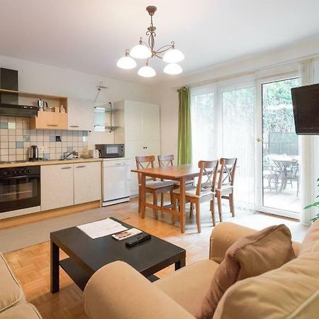 Relaxing Terrace Apartment In Lively Area Відень Екстер'єр фото