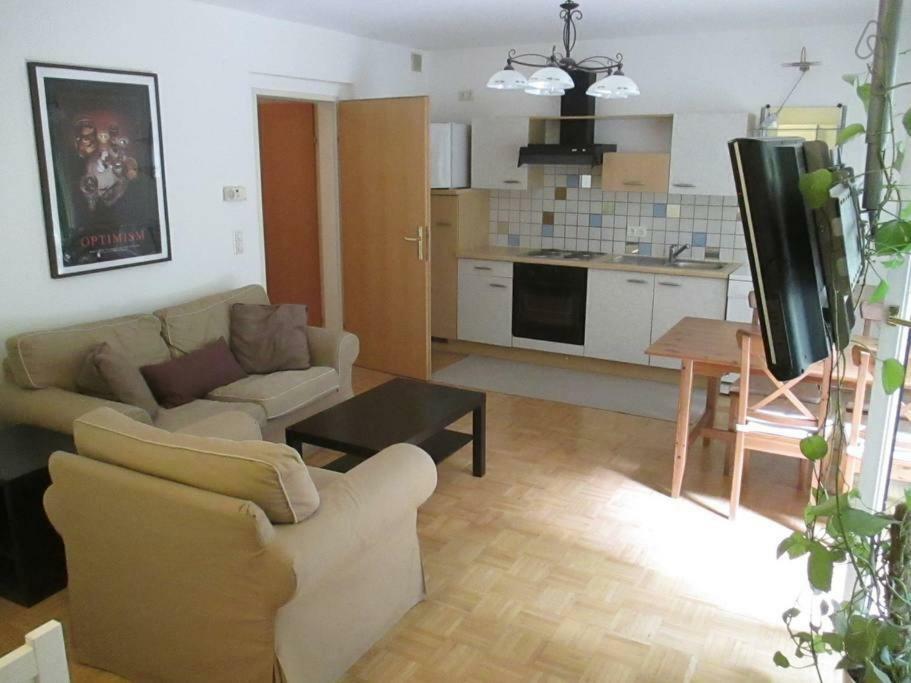 Relaxing Terrace Apartment In Lively Area Відень Екстер'єр фото